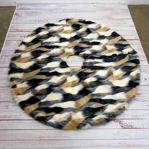 Nicole Miller Home Calico Faux Fur Christmas Tree Skirt